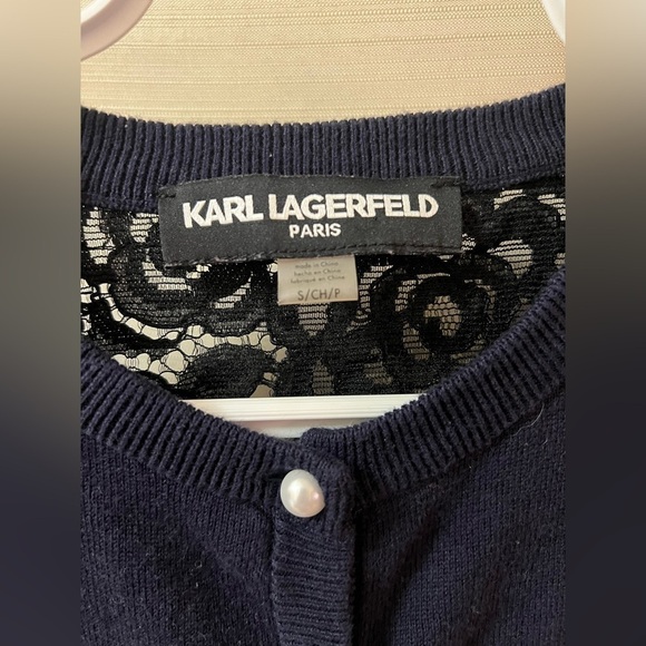 ⚫️ BOGO Karl Lagerfeld women’s lace blouse with pearl like buttons size small - Picture 4 of 4
